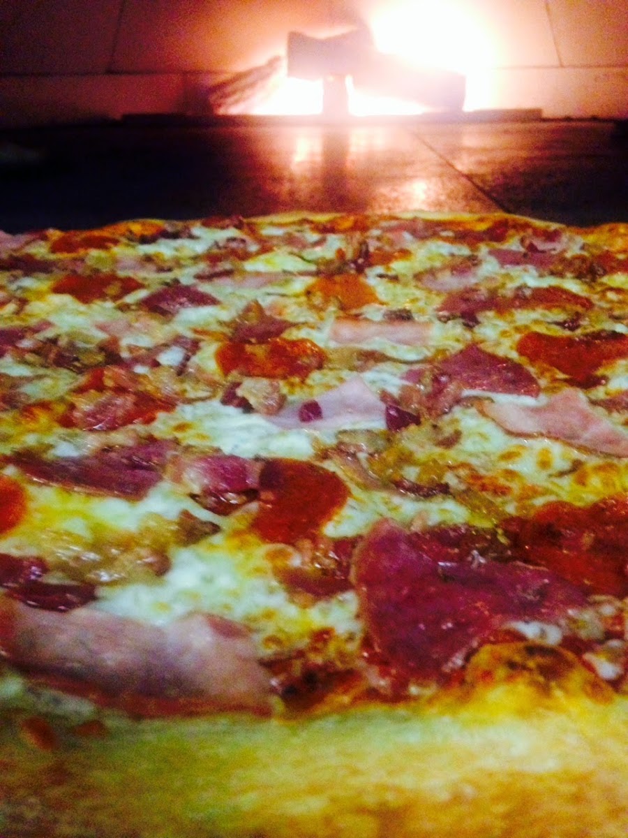 Milana's New York Pizzeria Photos 2